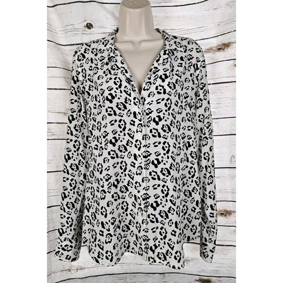 Equipment Animal Cheetah Print Top Blouse L 100% Silk Button Front Long Sleeves - Picture 1 of 7
